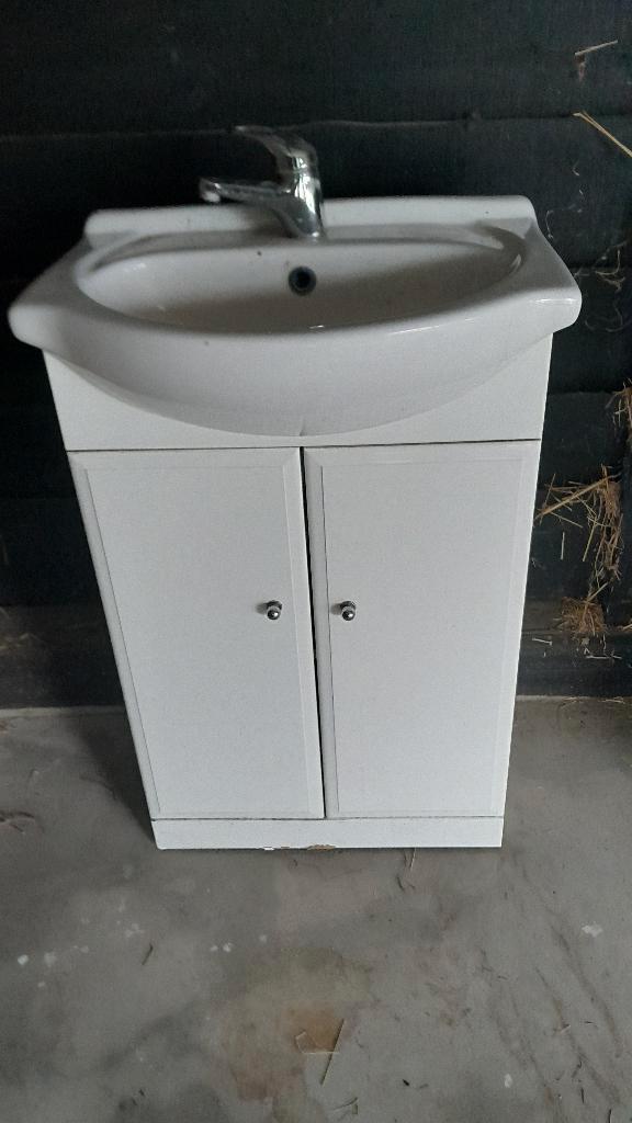 Badkamermeubel met lavabo en spiegel, Huis en Inrichting, Badkamer | Badkamermeubels, Gebruikt, Wastafelkast, 150 tot 200 cm, 50 tot 100 cm