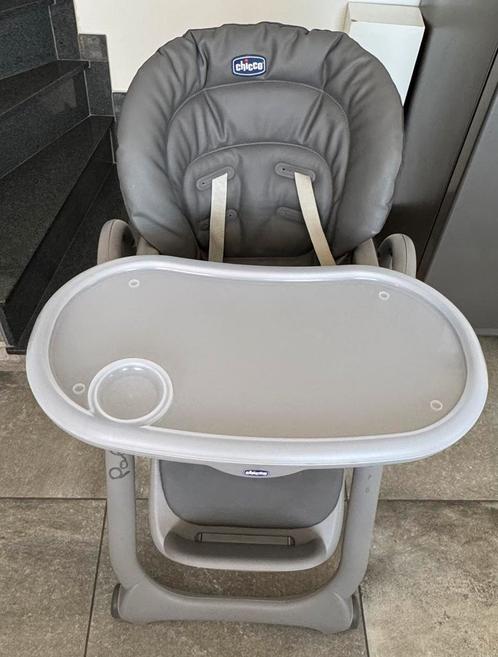 Chaise haute chicco évolutive, Kinderen en Baby's, Kinderstoelen, Zo goed als nieuw, Meegroeistoel, Aanschuifbaar, Gordel(s), Stoelverkleiner