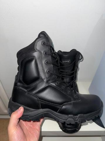 Magnum Viper Pro 8.0 Leather WP 42 chaussures de sécurité beschikbaar voor biedingen