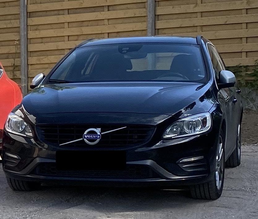 Volvo V60 D2 R-Design Handgeschakeld, Auto's, Volvo, Particulier, V60, Airbags, Airconditioning, Bluetooth, Cruise Control, Elektrische buitenspiegels