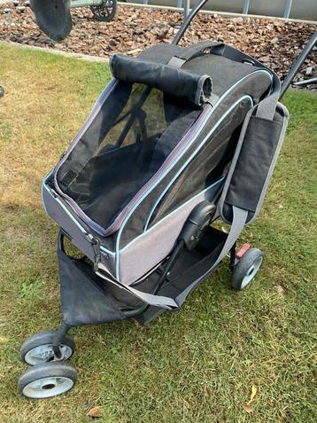 Hondenbuggy met draagriem beschikbaar voor biedingen