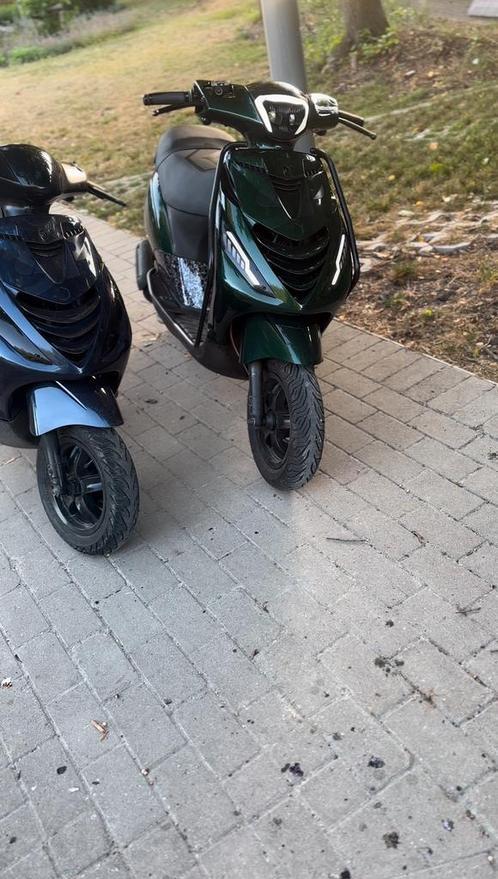Zip 4t full option, Fietsen en Brommers, Scooters | Piaggio, Zo goed als nieuw, Zip, Ophalen of Verzenden