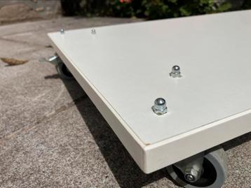 Étagère Kewlox sur roulettes 100 x 42 cm, Enlèvement, Comme neuf