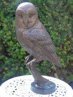 beeld van een uil op een bronzen stam... schitterend!, Tuin en Terras, Nieuw, Overige materialen, Ophalen of Verzenden, Dierenbeeld