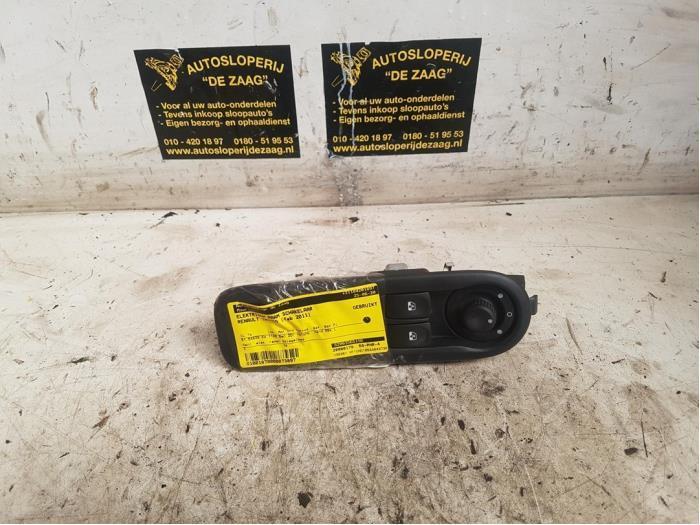 Elektrisch Raam Schakelaar van een Renault Twingo, Auto-onderdelen, Dashboard en Schakelaars, Renault, Gebruikt, 3 maanden garantie