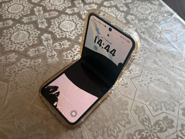 Samsung Galaxy Z Flip 5 - Défaut de l'écran intérieur, Télécoms, Téléphonie mobile | Accessoires & Pièces, Comme neuf, Samsung