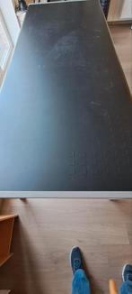 zeer stevige werktafel met gebruikssporen. L 245. B 98  H 75, Huis en Inrichting, Tafels | Eettafels, Ophalen, Gebruikt
