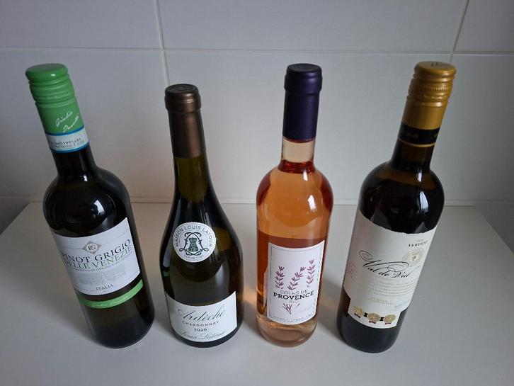 3 flessen witte wijn + 1 fles rosé, Verzamelen, Wijnen, Nieuw, Witte wijn, Overige gebieden, Vol, Ophalen