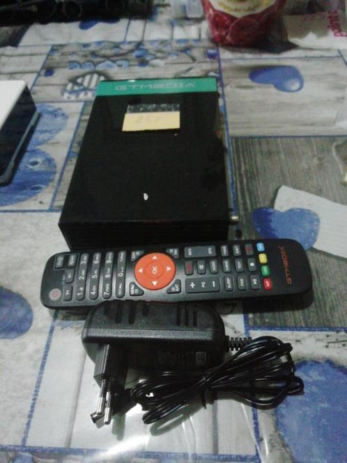 Set-top box met tv en satelliet, Audio, Tv en Foto, Decoders en Harddiskrecorders, Gebruikt, Decoder, Ophalen