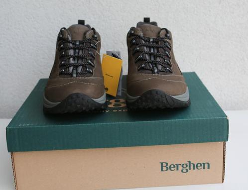 Prachtige nieuwe Berghen wandelschoenen - Maat 44, Kleding | Heren, Schoenen, Nieuw, Wandelschoenen, Ophalen of Verzenden