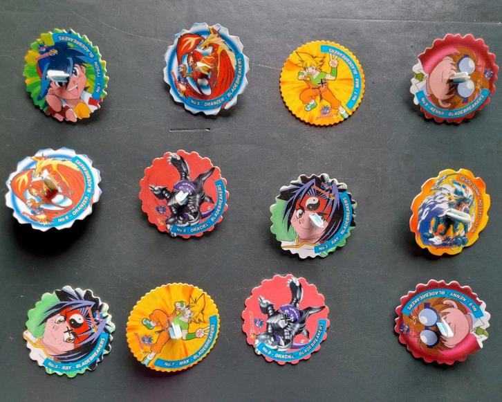 55 Beyblade spinners Lays, Verzamelen, Flippo's, Losse flippo's, Ophalen of Verzenden