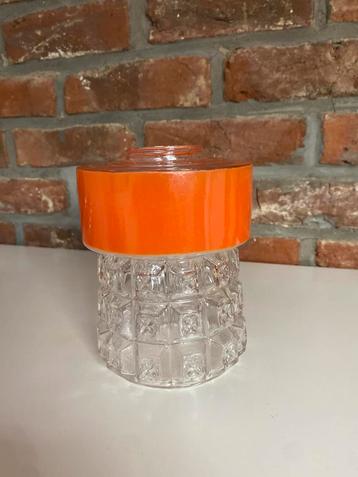 Glazen bol voor raak-ophanging beschikbaar voor biedingen