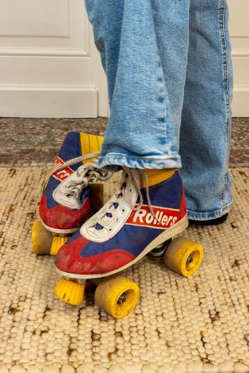 Vintage Rollerskates / inline skates / retro rolschaatsen beschikbaar voor biedingen