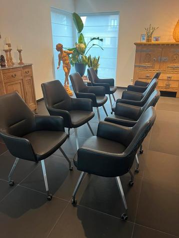 8 eetkamerstoelen henders en hazel in perfecte nieuwstaat beschikbaar voor biedingen