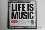 cd ; 100 Onsterfelijke Studio Brussel - Life is Music (5 cd-, CD & DVD, CD | Compilations, Enlèvement ou Envoi