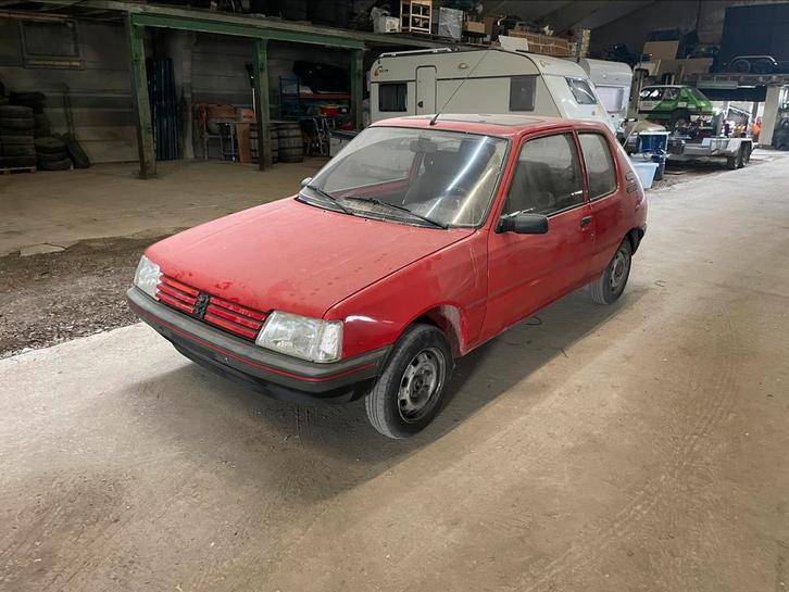 Peugeot 205 draait en rijd, Auto's, Peugeot, Particulier, Benzine, Handgeschakeld, Voorwielaandrijving, Ophalen