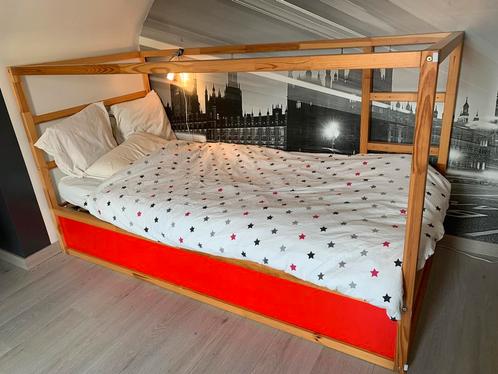 Omkeerbaar bed van IKEA, Kinderen en Baby's, Kinderkamer | Stapelbedden en Hoogslapers, Gebruikt, Halfhoogslaper