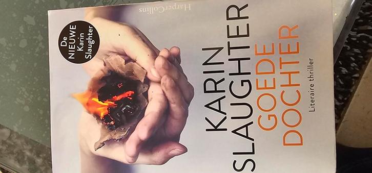 Karin Slaughter - Goede dochter, Boeken, Thrillers, Zo goed als nieuw, Ophalen of Verzenden