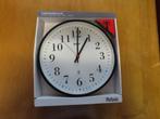 Wandklok €15,00 Merk: Mebus Doorsnee: 19 cm radio controlled, Enlèvement ou Envoi, Neuf, Horloge murale