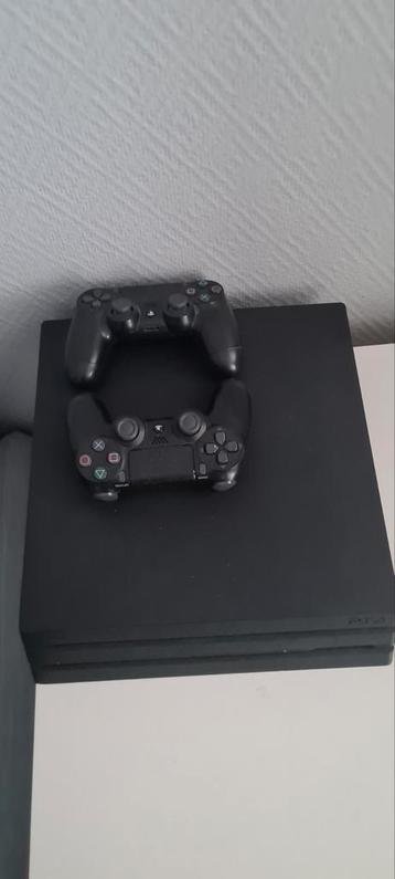 PS4 PRO 1TB +  2consoles!, Games en Spelcomputers, Ophalen of Verzenden, Zo goed als nieuw, Pro