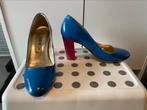 Pumps lakei blauw en roos maat 36, Kleding | Dames, Schoenen, Ophalen, Zo goed als nieuw, Blauw, Pumps