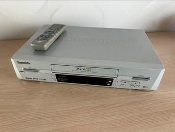 Vidéo S-VHS Panasonic NV-HS820