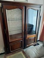 Vitrine kast, Ophalen