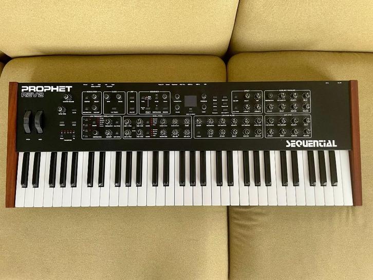 Sequential Prophet REV2-8, Musique & Instruments, Synthétiseurs, Comme neuf, Autres marques, Enlèvement