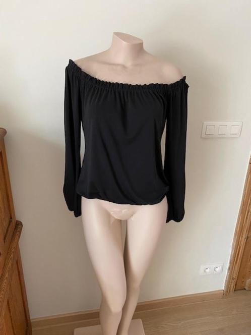 Zwarte Vrolijke Feestelijke blouse (M), Kleding | Dames, Blouses en Tunieken, Zo goed als nieuw, Maat 38/40 (M), Zwart, Ophalen of Verzenden