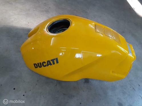 Benzinetank brandstoftank tank Monster 620 695 900ie S4r S2r, Motoren, Onderdelen | Ducati, Gebruikt, Ophalen of Verzenden