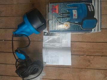 Gloednieuwe dompelpomp 200W - 4200L/h beschikbaar voor biedingen