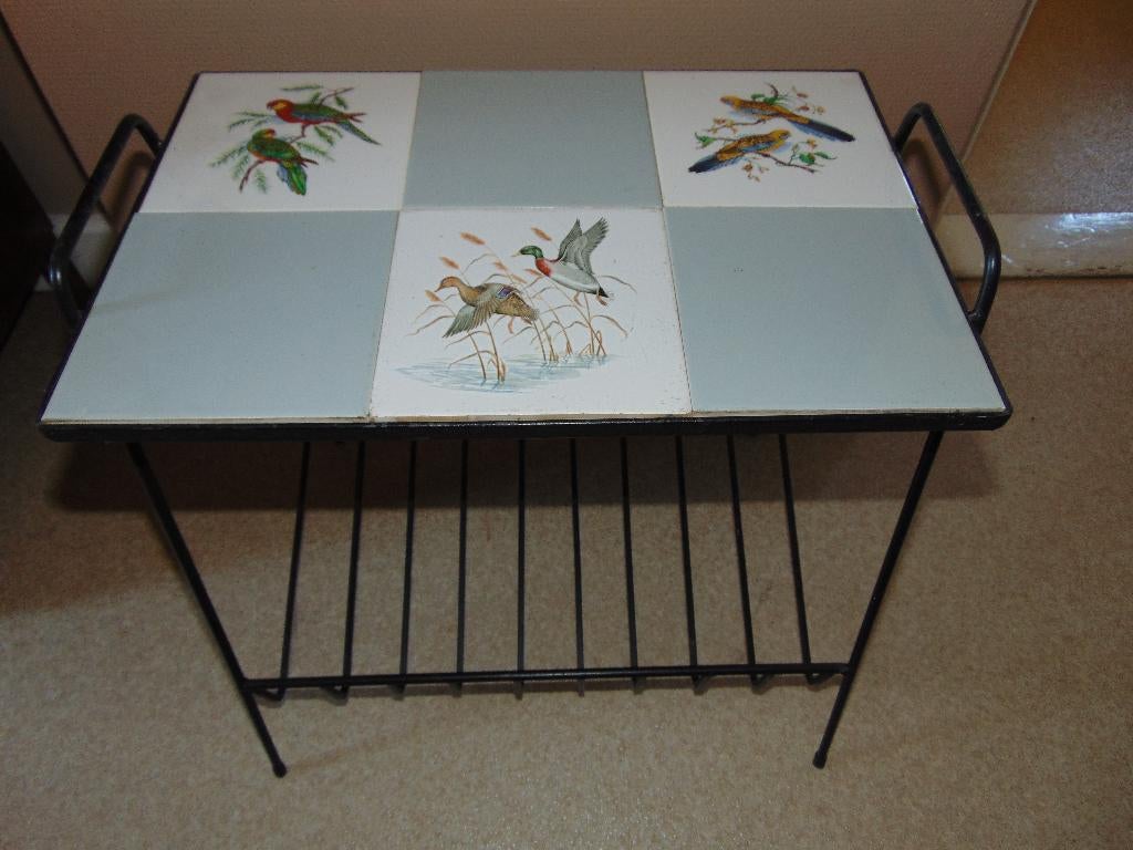 Retro bijzettafeltje, Collections, Rétro, Enlèvement, Maison et Meubles