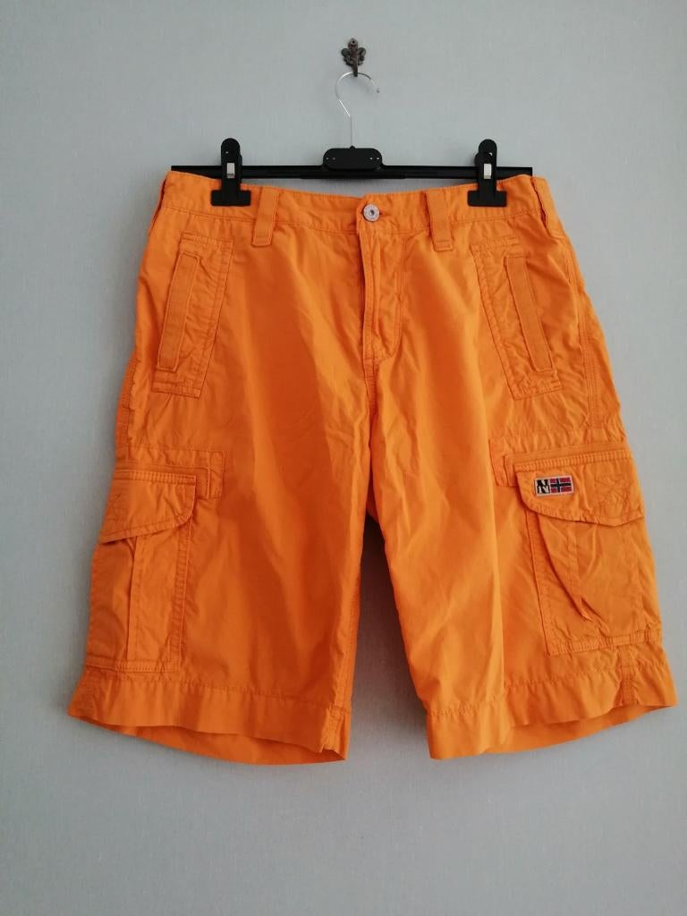 joli short Napapijri taille 30, Envoi, Porté, Orange, Napapijri