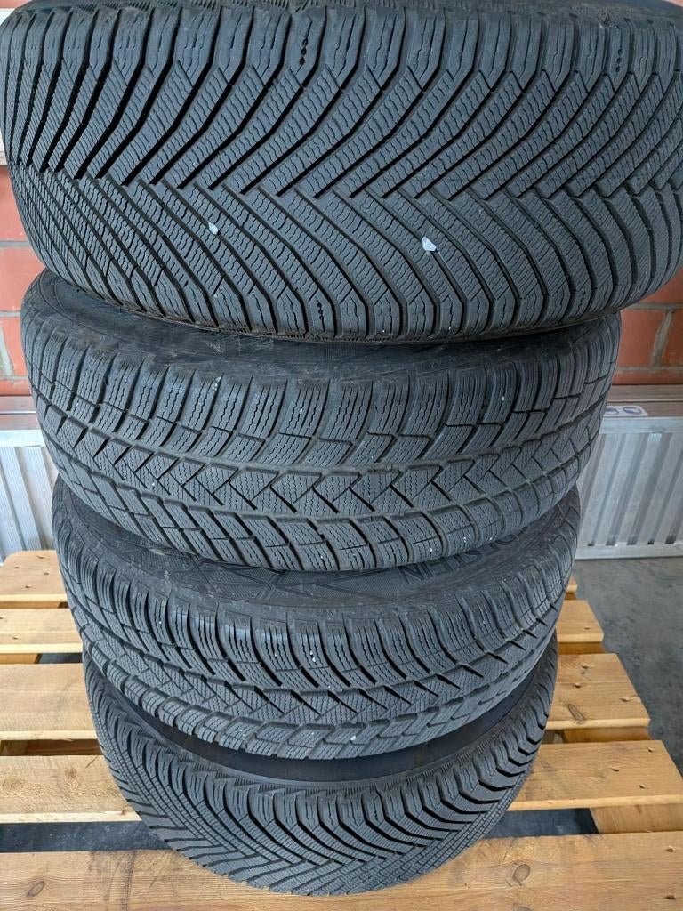 winterbanden met velgen te koop, Autos : Pièces & Accessoires, Pneus & Jantes, Pneus hiver, Véhicule de tourisme, Pneu(s), Enlèvement