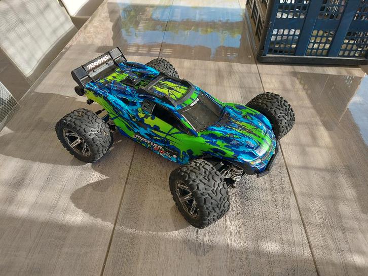 Traxxas Rustler 4x4 VXL, Hobby & Loisirs créatifs, Modélisme | Radiocommandé & Téléguidé | Voitures, Enlèvement ou Envoi