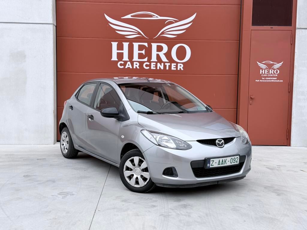 Mazda 2 1.3i Benzine Euro 4 / 2010 !, Auto's, Mazda, Bedrijf, Benzine, Euro 4, Stadsauto, 5 deurs, Handgeschakeld, Zilver of Grijs