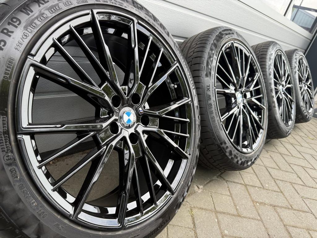19 inc BMW X1 X2 IX1 IX2 U11 U10 U11 U12 F48 F49 F39 velgen, 19 inch, -, -, Banden en Velgen