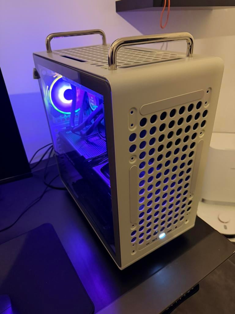 Gaming PC Ryzen 7950X3D RTX 5080 64GB DDR5, Ophalen, Zo goed als nieuw, Gaming, SSD