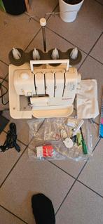 Bernina 2000De, Hobby en Vrije tijd, Ophalen of Verzenden, Bernina