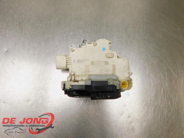 Serrure portière mécanique 4portes avant gauche d'un Audi, -, 3 mois de garantie, Audi, Utilisé