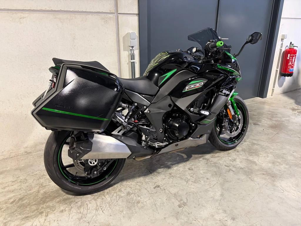 Kawasaki Ninja 1000 SX met tourer pakket, Motos, Motos | Kawasaki, Tourisme, Entreprise, Plus de 35 kW, 1000 cm³