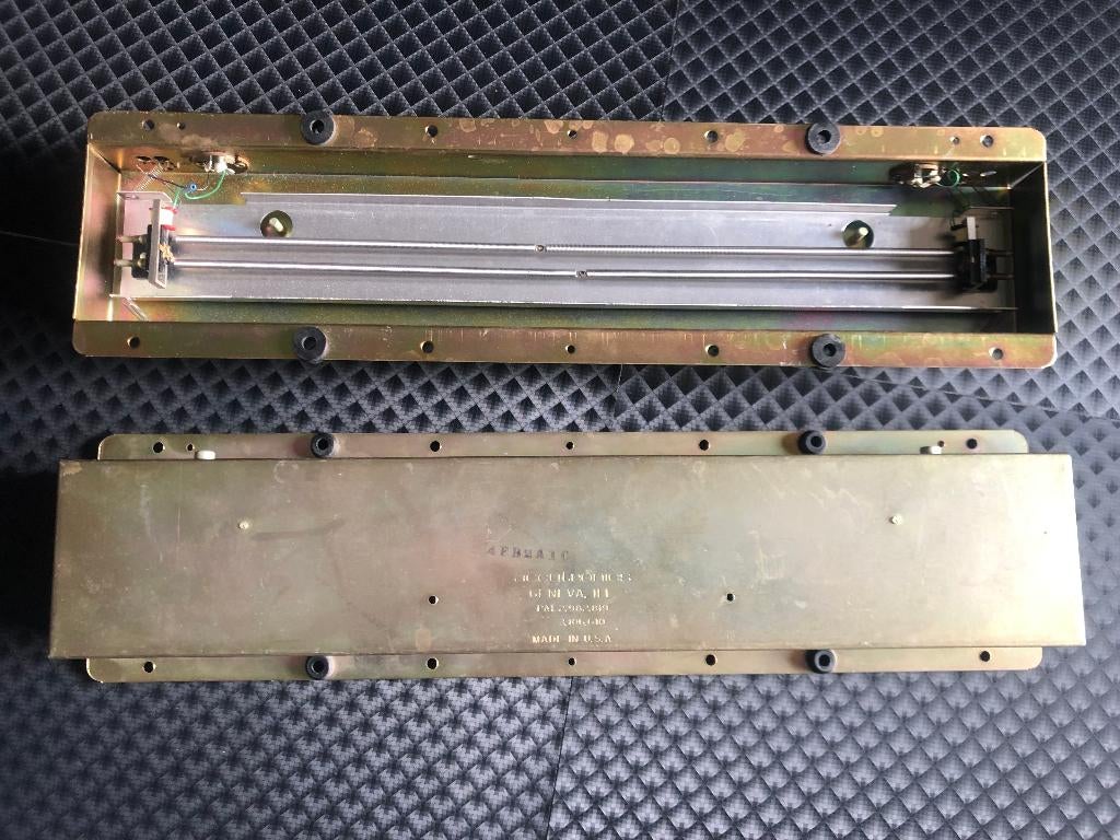 2X ACCUTRONICS 4FB2A1C REVERB TANK VINTAGE 1972 S:23572, Muziek en Instrumenten, Ophalen of Verzenden, Gebruikt, Gitaar