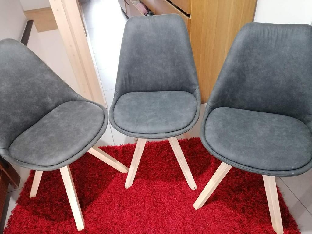3 Chaises., Gris, Bois, Trois