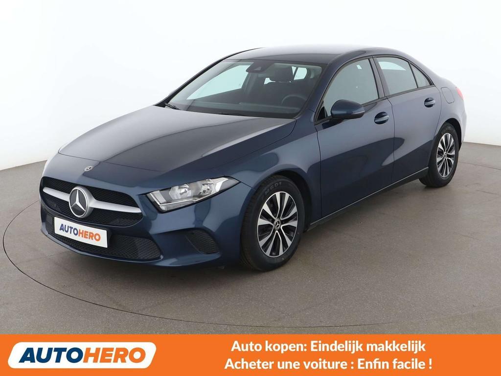 Mercedes-Benz A-Klasse 180 A 180 (bj 2020, automaat), Auto's, 4 deurs, Stof, Gebruikt, Euro 6