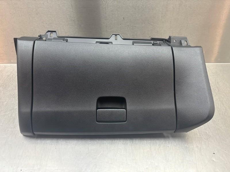 COMPARTIMENT A GANTS Honda HR-V (RU) (|NH900L77550|), Utilisé, Honda