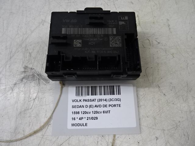 UNITE ELECTRONIQUE Volkswagen Passat (3G2) (5Q0959592B), Autos : Pièces & Accessoires, Électronique & Câbles, Volkswagen, Utilisé