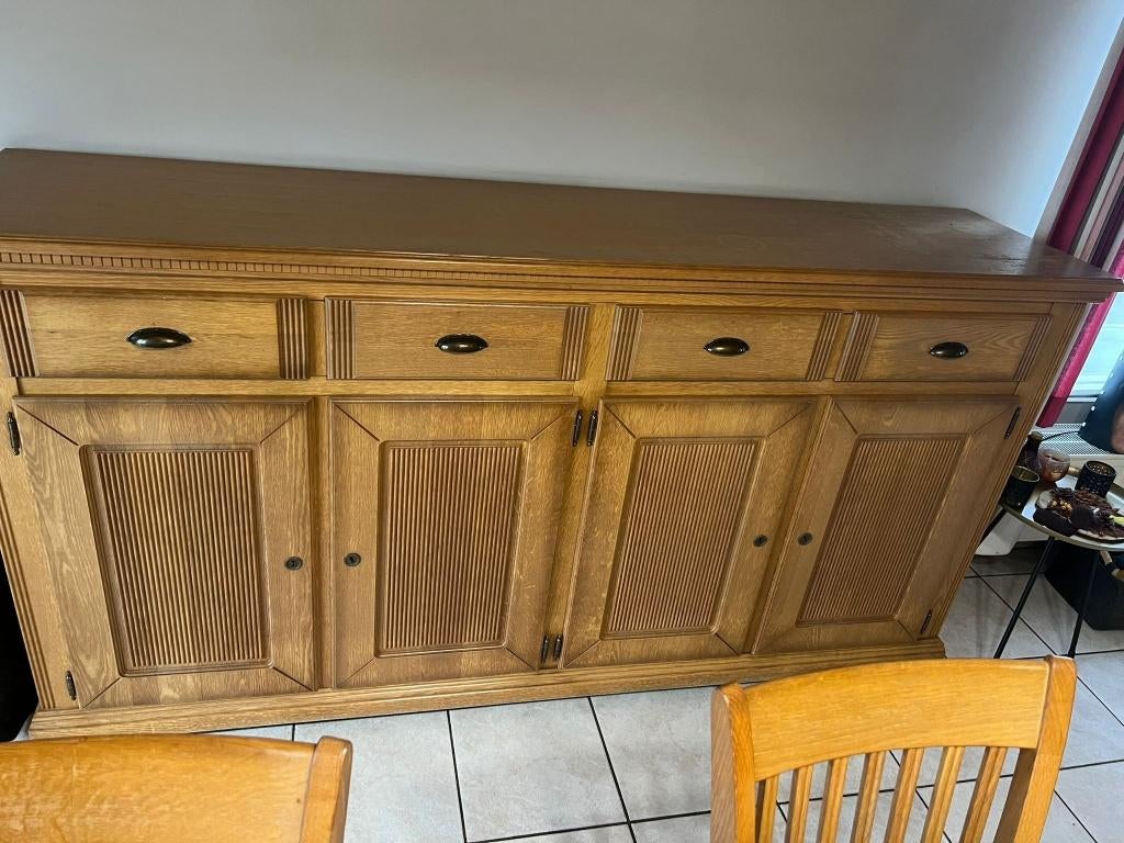 Eetkamer, Enlèvement