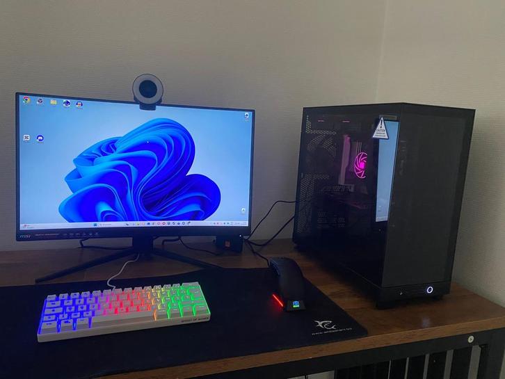 Setup Gaming Complet Ryzen 7 7700X RX 9060 XT 16GB 32Go DDR5, Computers en Software, Desktop Pc's, SSD, Gaming, Ophalen