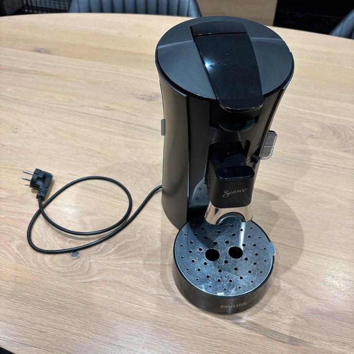 Philips Senseo CSA/240/60 zwarte koffiemachine, Elektronische apparatuur, Koffiezetapparaten, Zo goed als nieuw, Koffiepads en cups