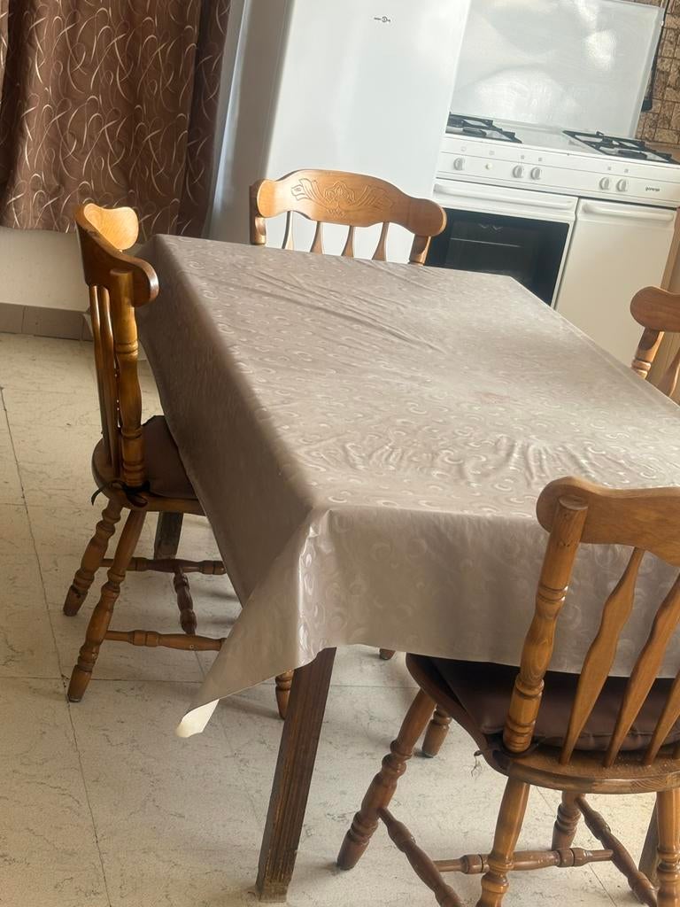 Dringend gratis af te halen tafel en 5 stoelen, Ophalen, Gebruikt